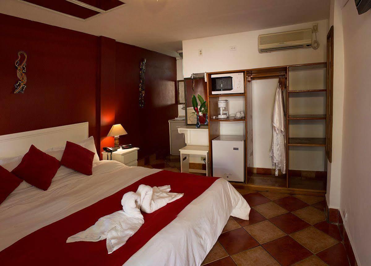 Copacabana Hotel And Suites (Adults Only) Jacó Extérieur photo