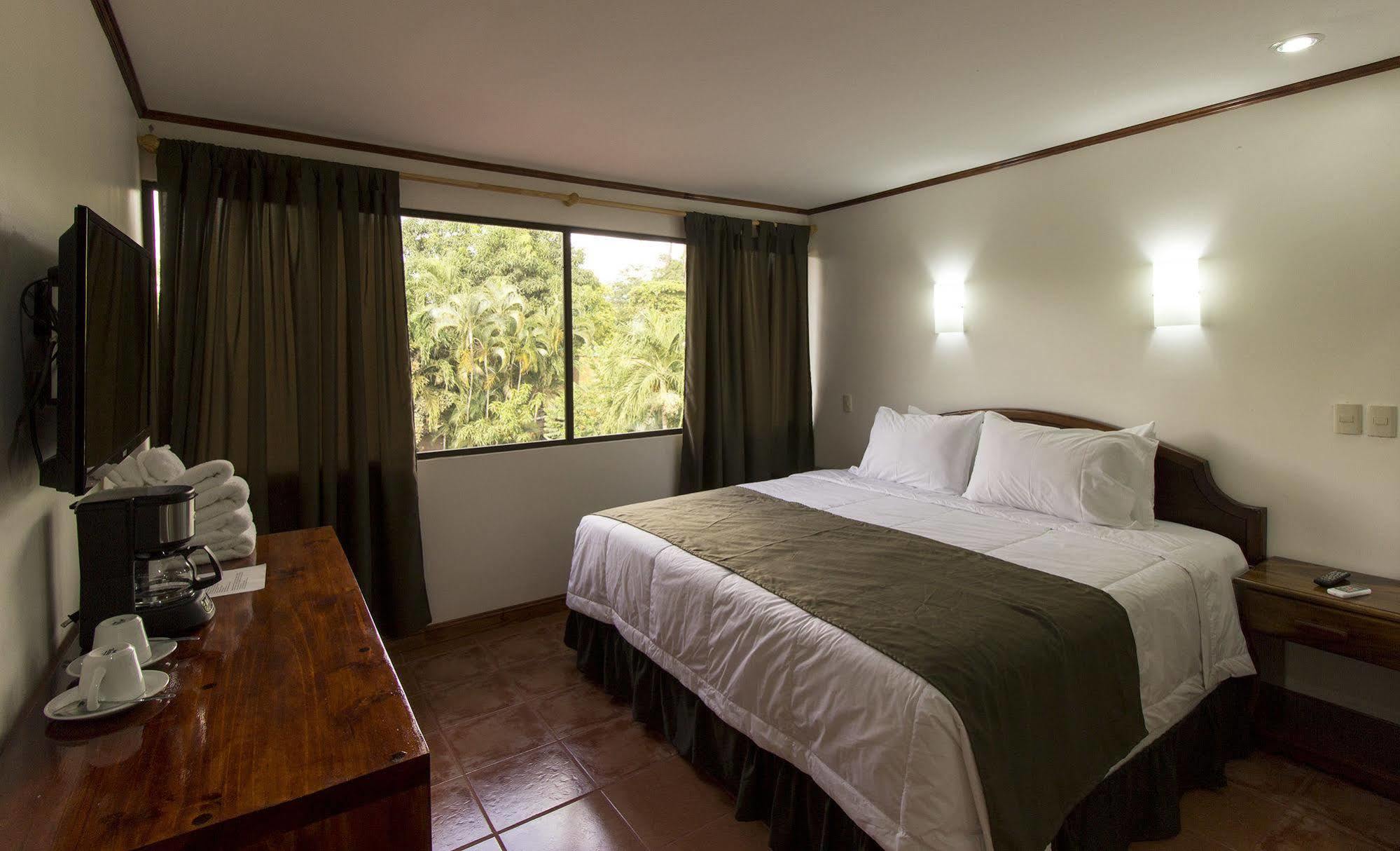 Copacabana Hotel And Suites (Adults Only) Jacó Extérieur photo